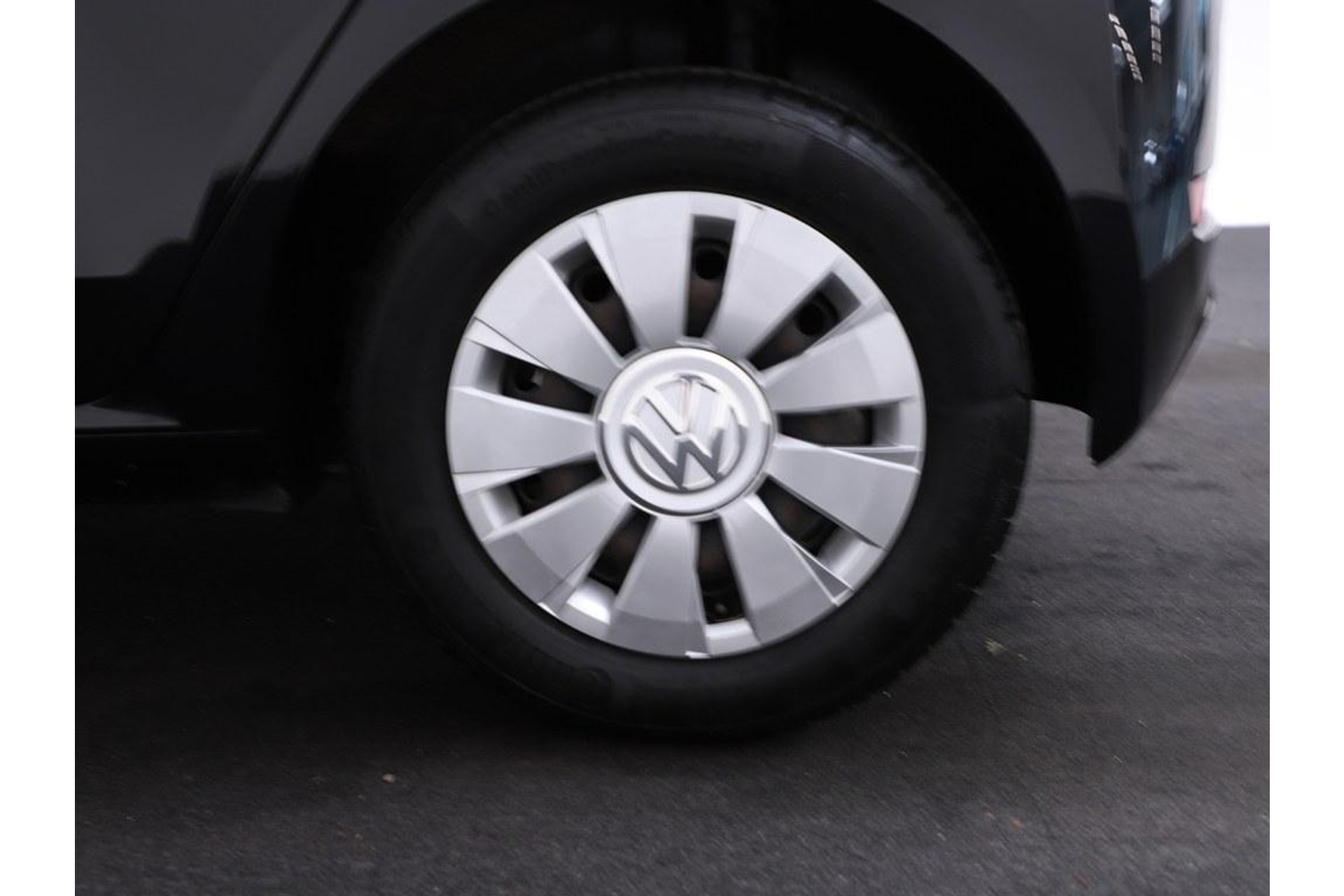 47353795-3.jpg