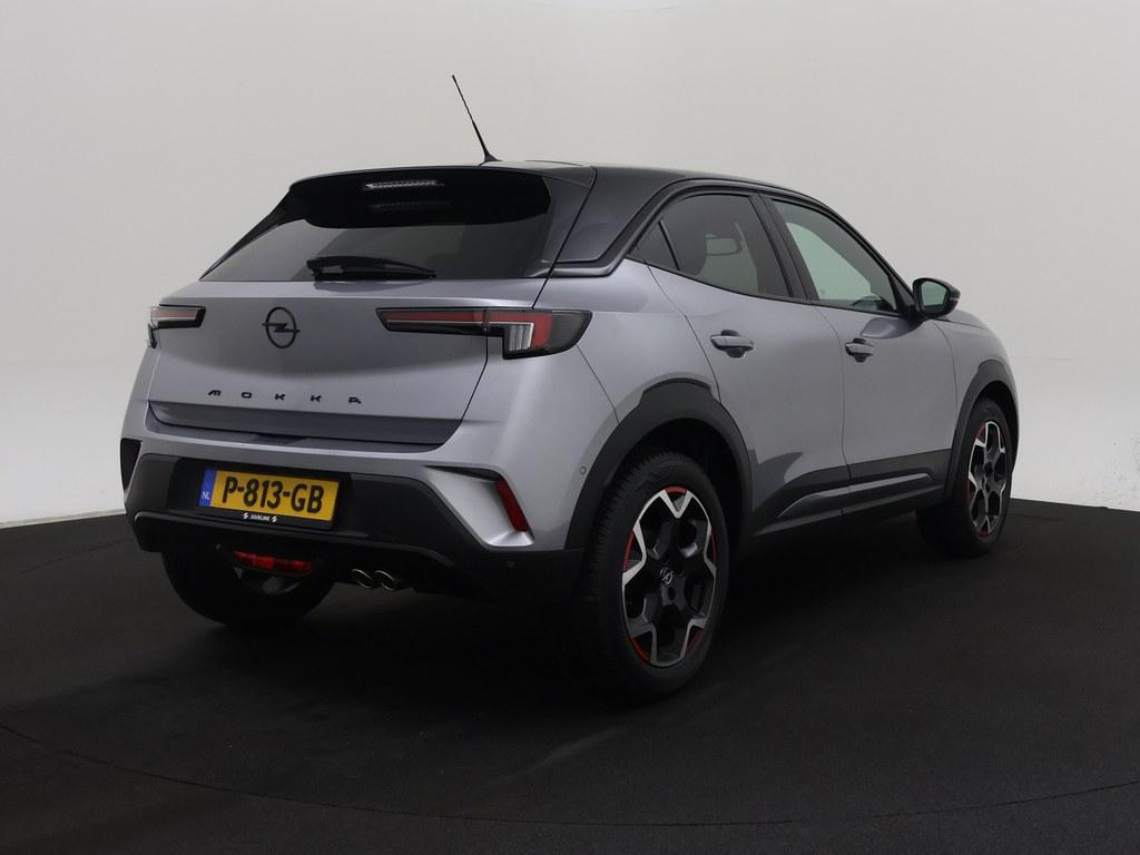 48950185-2.jpg