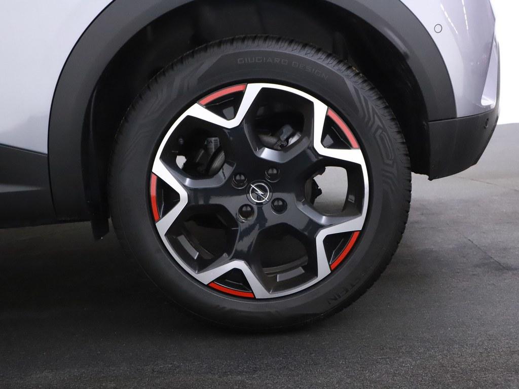 48950185-3.jpg