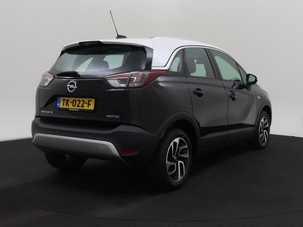 51783209-2.jpg