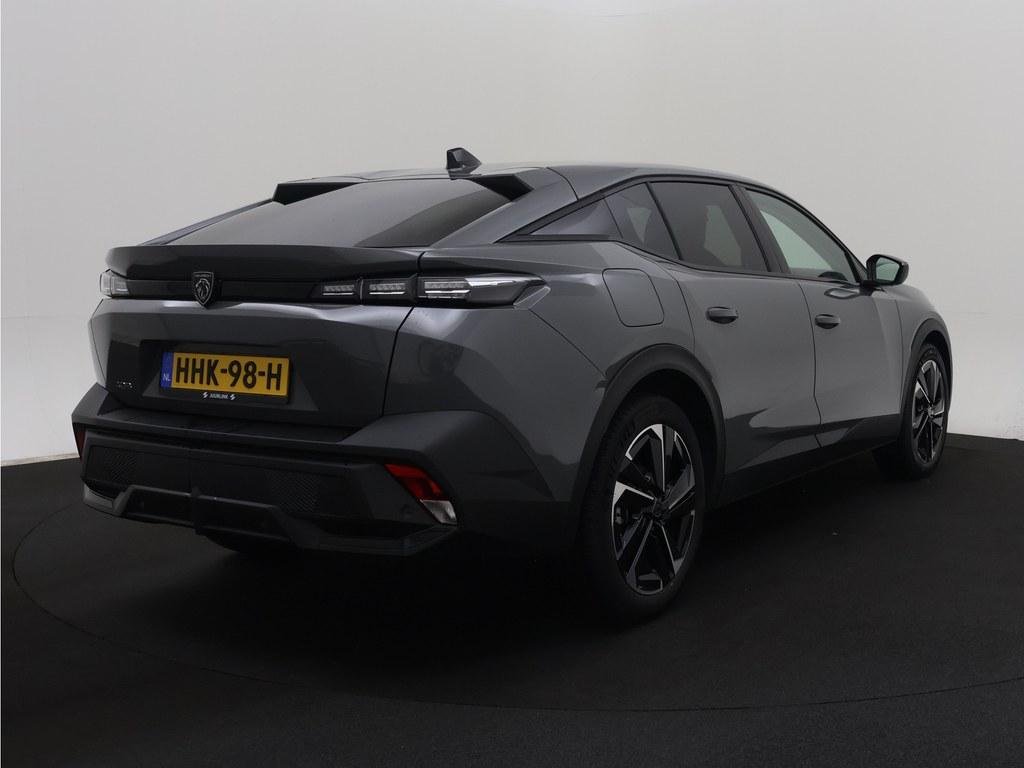 53659781-2.jpg