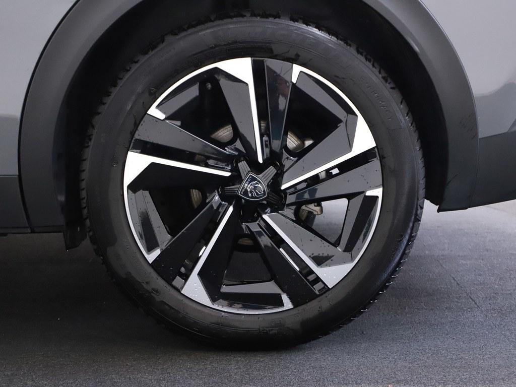 53659781-3.jpg